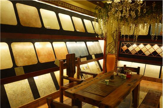 六月,在青海西宁萨米特陶瓷 转角一场美丽邂逅