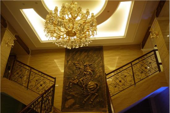 六月,在青海西宁萨米特陶瓷 转角一场美丽邂逅