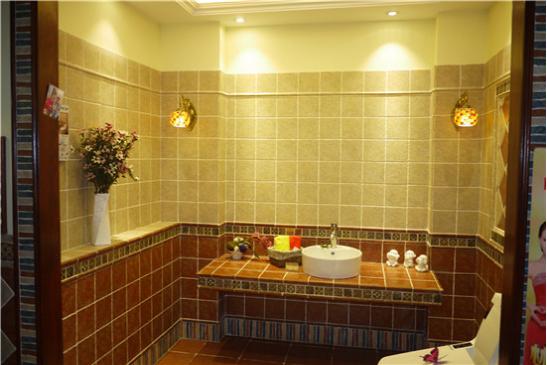 六月,在青海西宁萨米特陶瓷 转角一场美丽邂逅